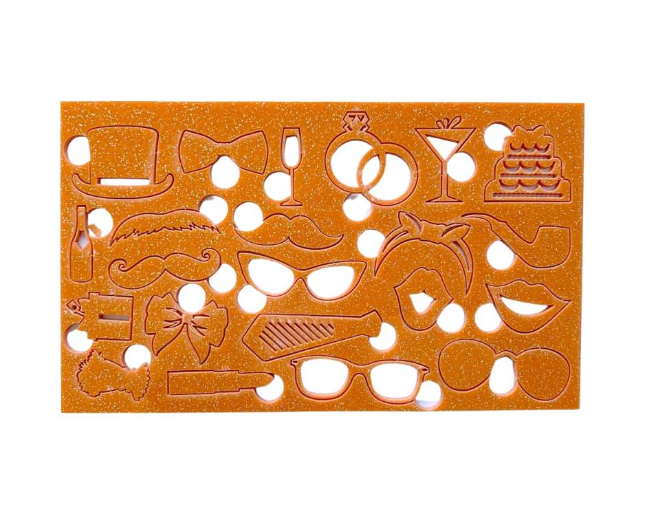 Cesil Plastová dekorace oranžová Oslava (22 tvarů)
