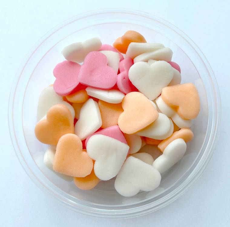 Cukrová srdíčka velká bílá, broskvová a růžová (50 ks)