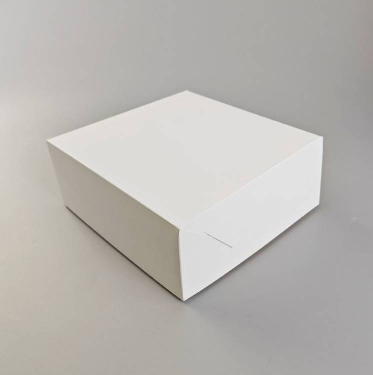 Dortová krabice JOY bílá nepromastitelná (22 x 22 x 9 cm)