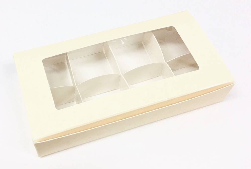 Krabička na pralinky krémová 16 x 8 cm (na 8 kusů)