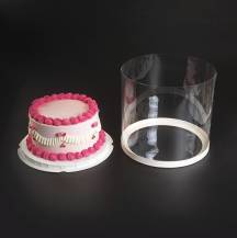 4Cake Plastový kulatý box s průhledným víkem na dorty bílý (22,5 x 23 cm)