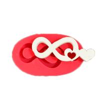 Cesil Moule silicone Infinity avec coeurs