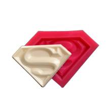Emblème de super-héros en silicone Cesil