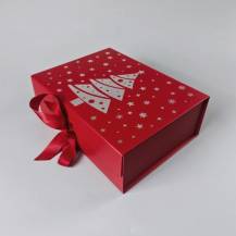 Elegantní dárková krabice červená s magnetem a stuhou (28 x 21 x 9,5 cm)