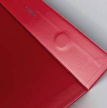 Elegantní dárková krabice červená s magnetem a stuhou (28 x 21 x 9,5 cm)