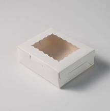 Weiße Box mit Fenster (12 x 10 x 4 cm)