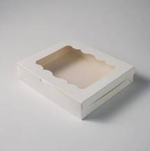 Krabička bílá s okénkem (24 x 20 x 5 cm)