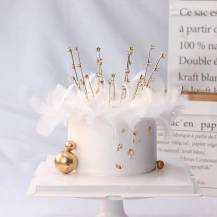 Nejedlá dekorace kovová Koruna zlatá s hvězdami