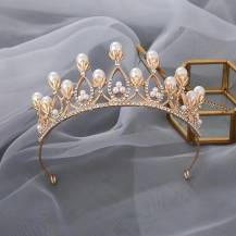 Nejedlá dekorace kovová Koruna zlatá s perlami