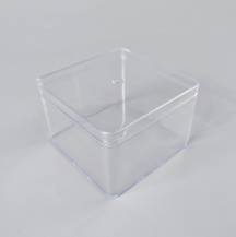 Plastová krabička s víčkem (9,5 x 9,5 x 6,3 cm)