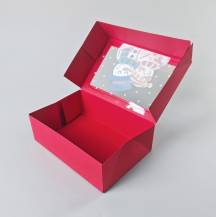 Vánoční dárková krabice červená s okénkem Sněhuláci (22,3 x 15,1 x 7,1 cm)